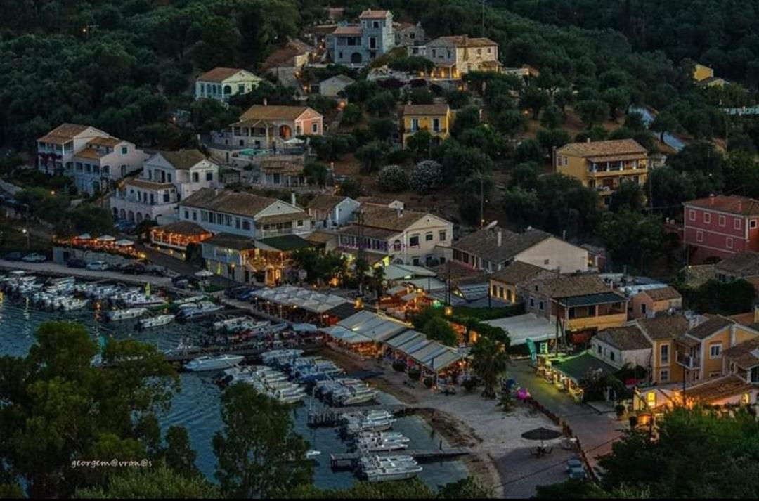 Olive Grove Deluxe apartment Agnítsini Buitenkant foto
